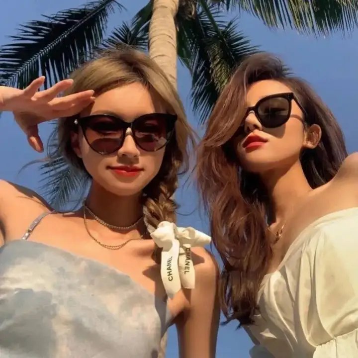 龙仁重逢 海报